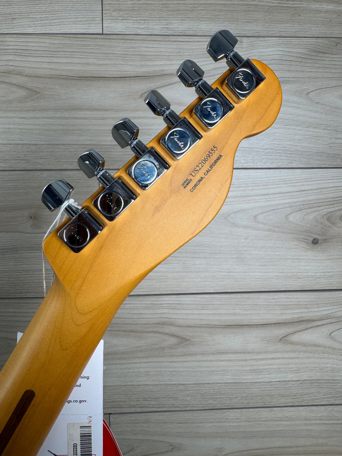 Fender American Professional II Telecaster Left-Hand Electric Guitar, Maple Fingerboard, Butterscotch Blonde