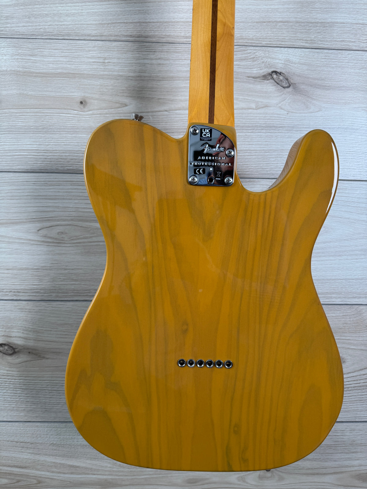 Fender American Professional II Telecaster Left-Hand Electric Guitar, Maple Fingerboard, Butterscotch Blonde