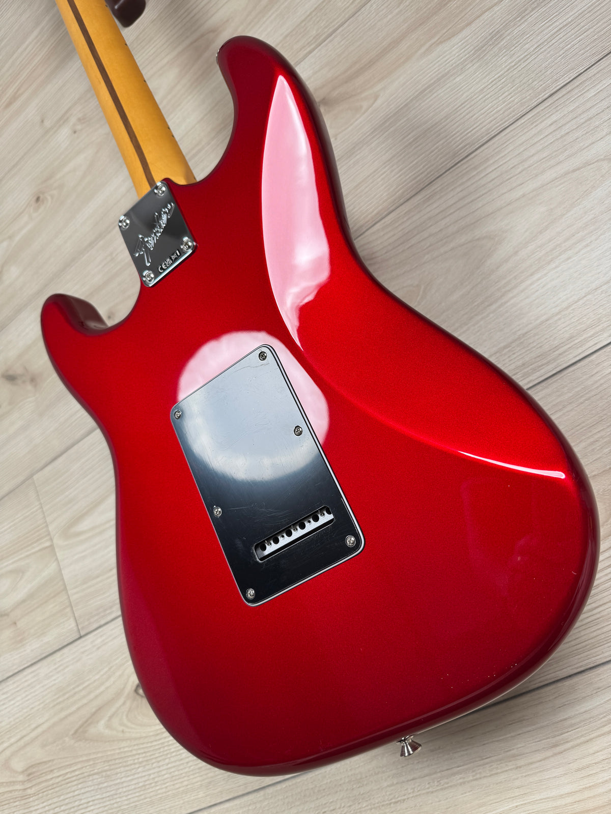 Fender Limited Edition American Professional Classic Stratocaster Featuring Fender Silent - Candy Apple Red - #5618