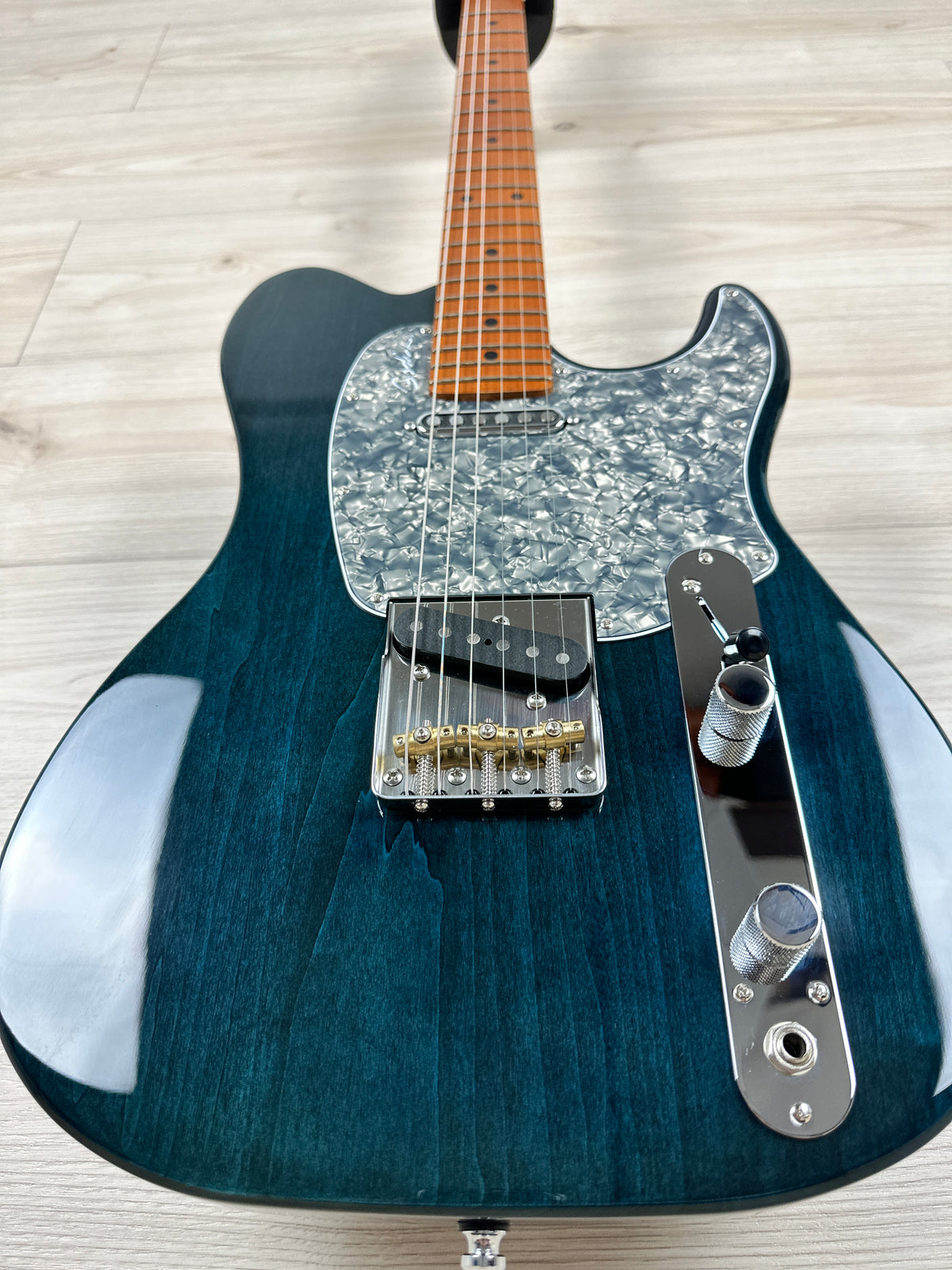 Godin Stadium Pro Electric Guitar - Pacifik Blue with Maple Fretboard - CBN Music Warehouse