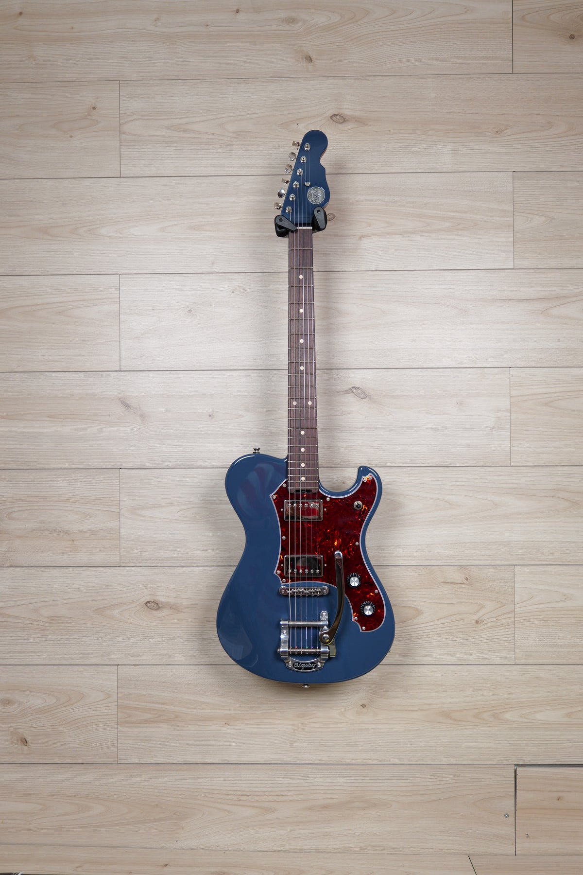 Veritas Custom Portlander Land Rover Blue - Beacats Pickups