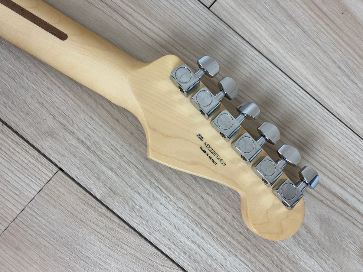 Fender Player Stratocaster Left-handed Electric Guitar 3-Tone Sunburst with Maple Fingerboard - CBN Music Warehouse
