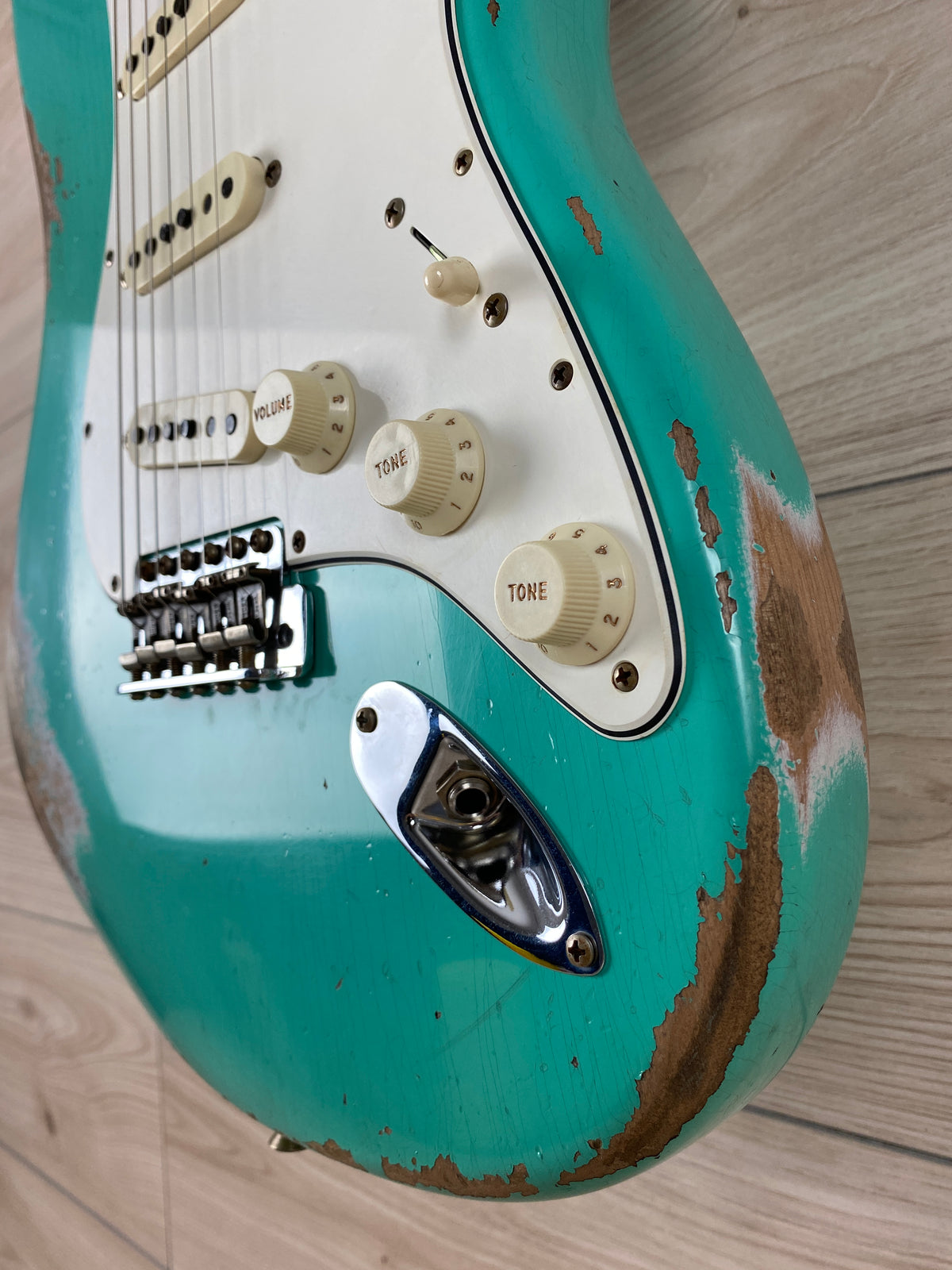 Fender Custom Shop 1967 Stratocaster Heavy Relic Aged, Sea Foam Green - CBN Music Warehouse