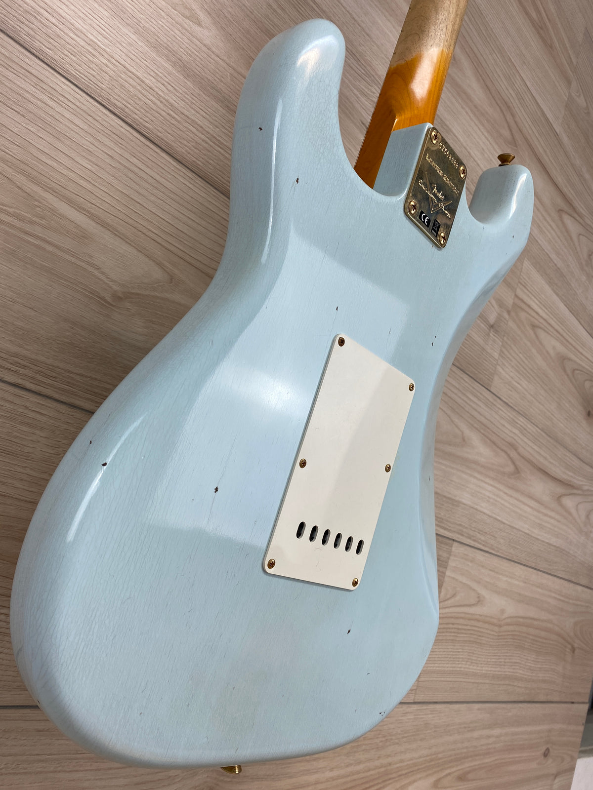Fender Custom Shop 62 Journeyman Limited Edition Stratocaster Relic Aged Sonic Blue with Gold Hardware - CBN Music Warehouse