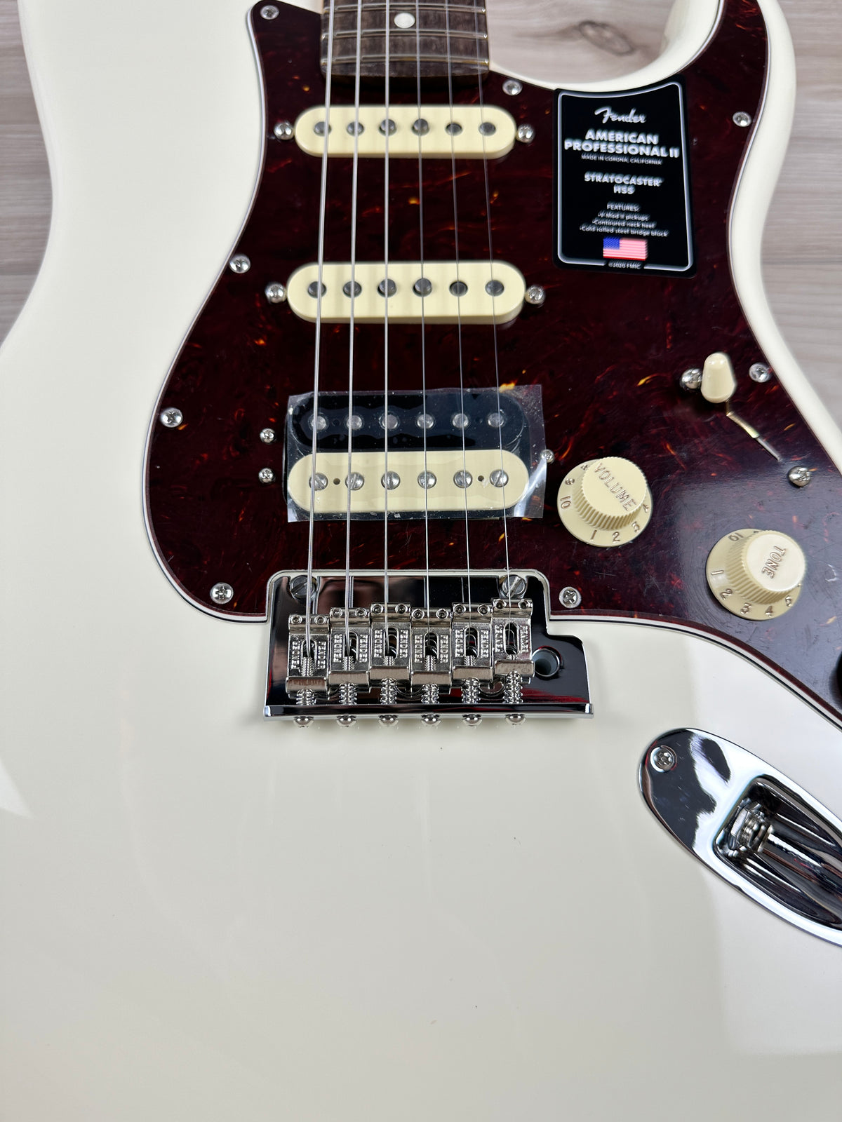 Fender American Professional II Stratocaster HSS, Rosewood Fingerboard, Olympic White