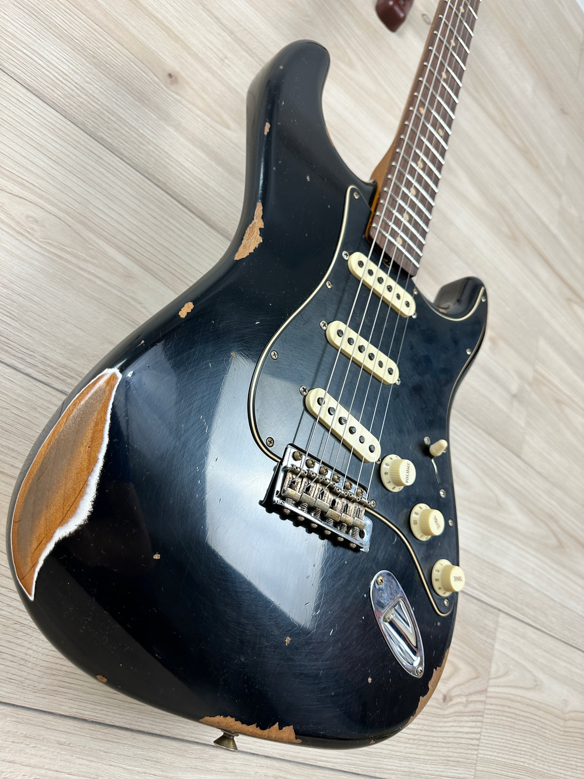 Fender Custom Shop Black Roasted Dual-Mag Strat Relic - Aged Black - CBN Music Warehouse