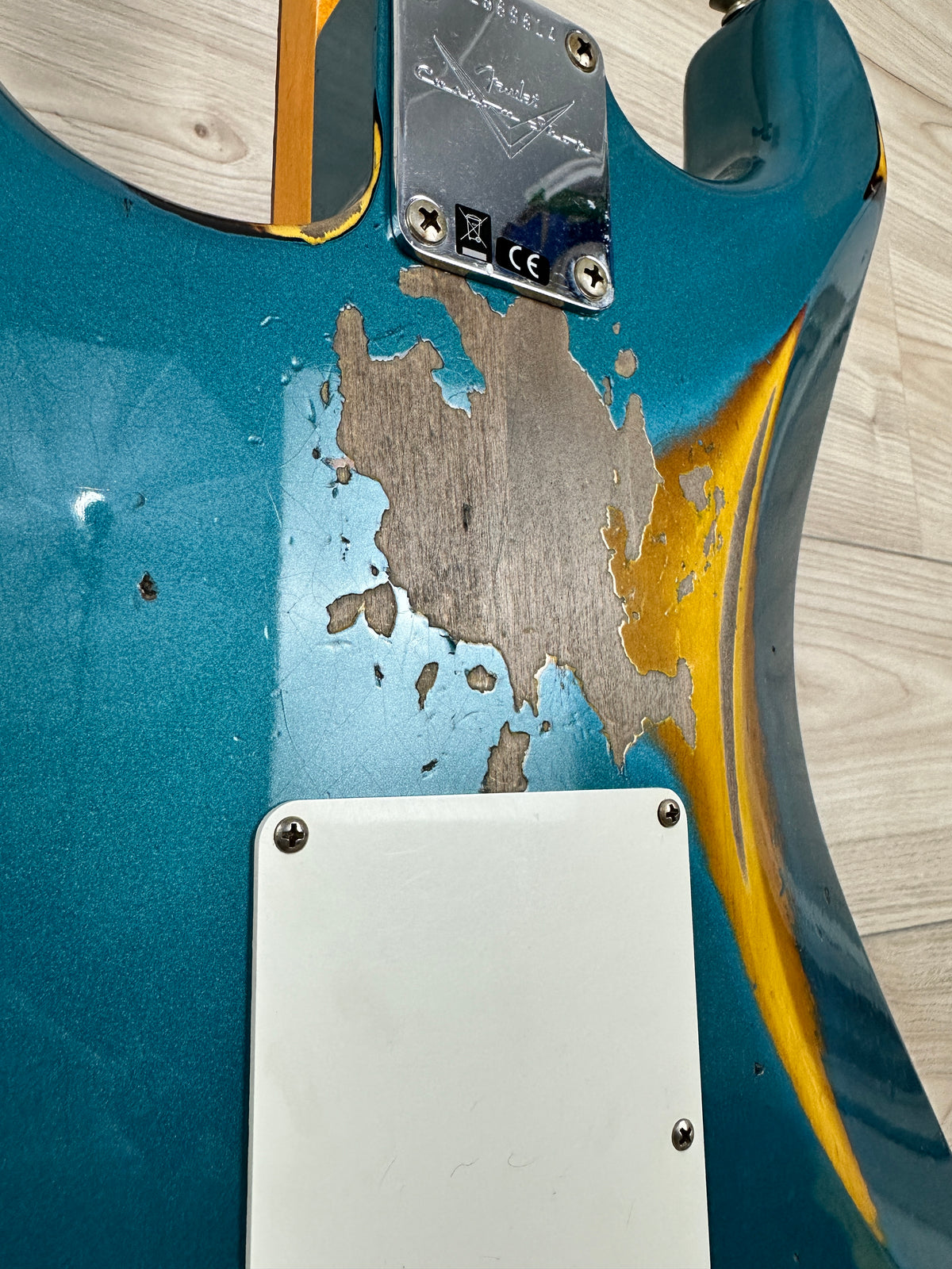 Fender Custom Shop 1961 Stratocaster Heavy Relic Aged Ocean Turquoise over 3-Color Sunburst