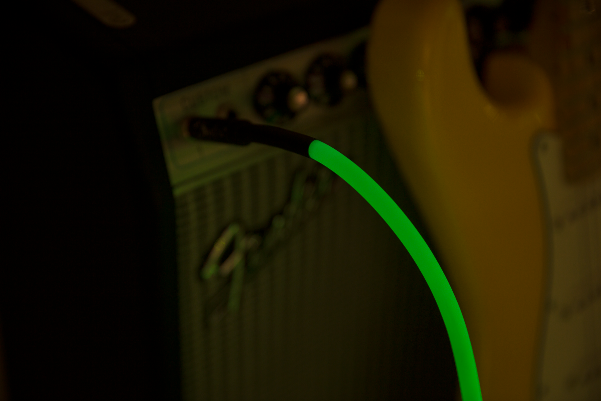 Fender Professional Glow in the Dark Instrument Cable, Green, 18.6'