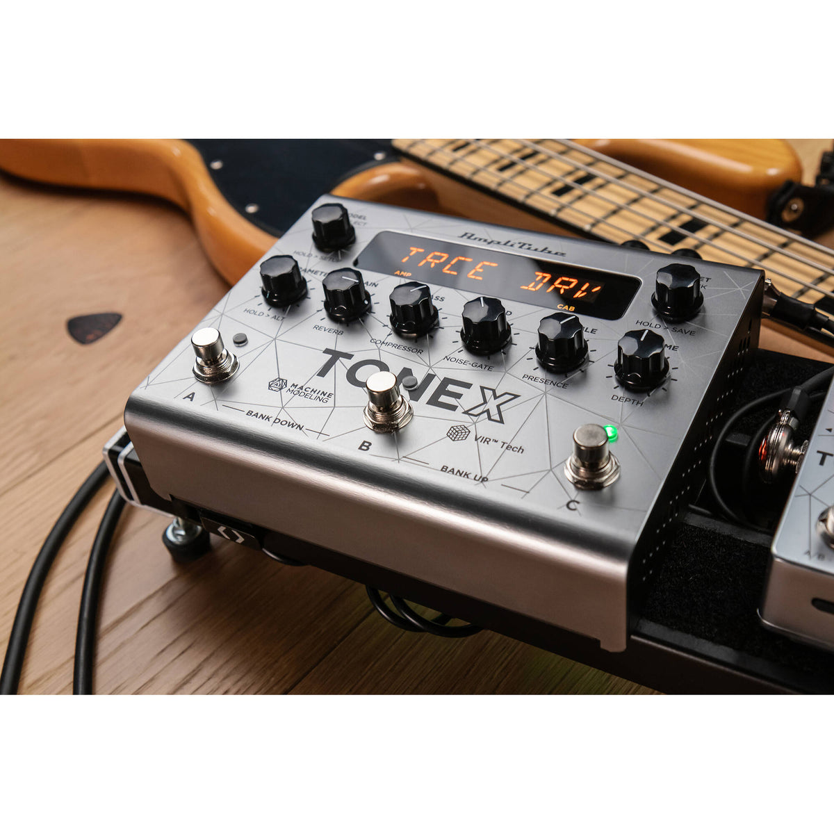 IK Multimedia TONEX Pedal Bass Edition AI Modelling Multi-FX Pedal