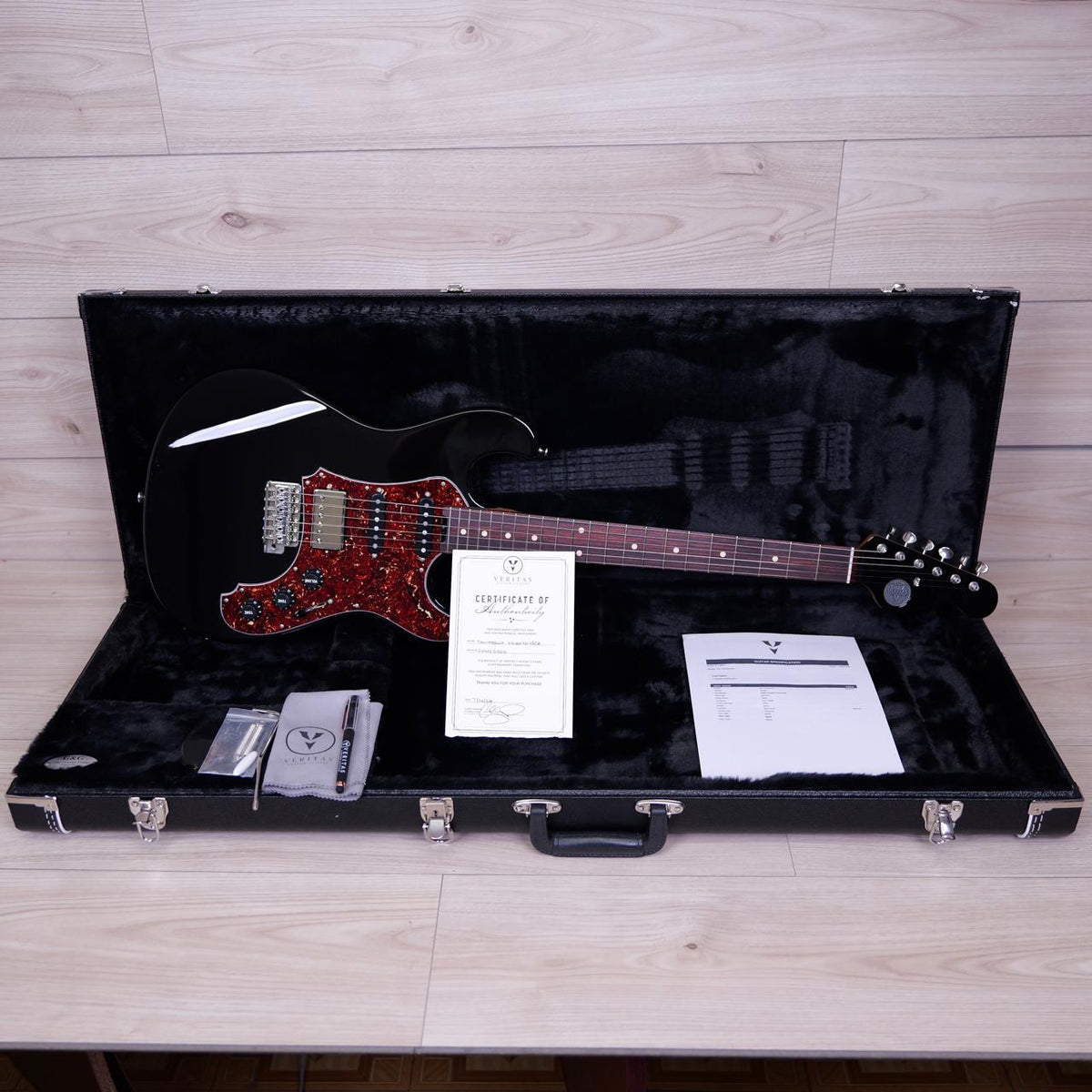 Veritas Custom Portlander Black - Beacats Pickups