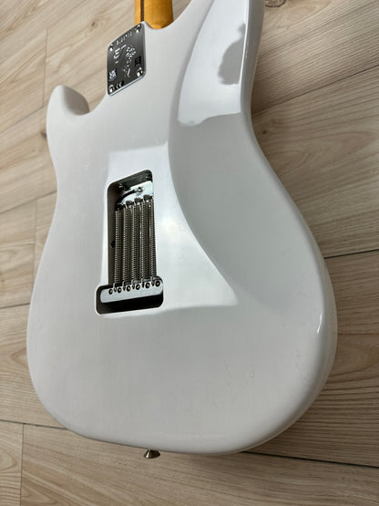 Fender Eric Johnson Stratocaster, Maple Fingerboard, White Blonde - CBN Music Warehouse