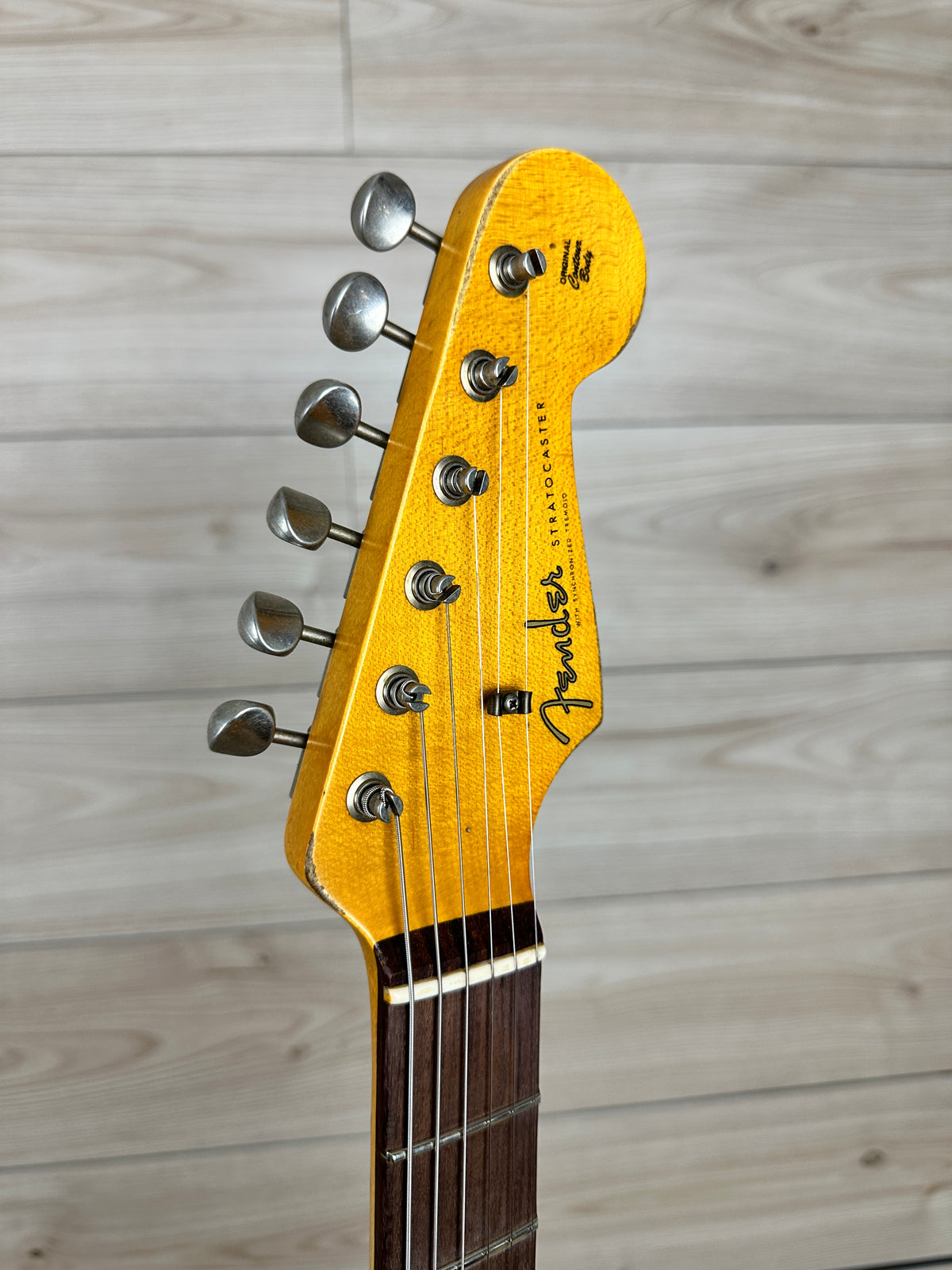 Fender Custom Shop 1961 Stratocaster Heavy Relic Aged Ocean Turquoise over 3-Color Sunburst