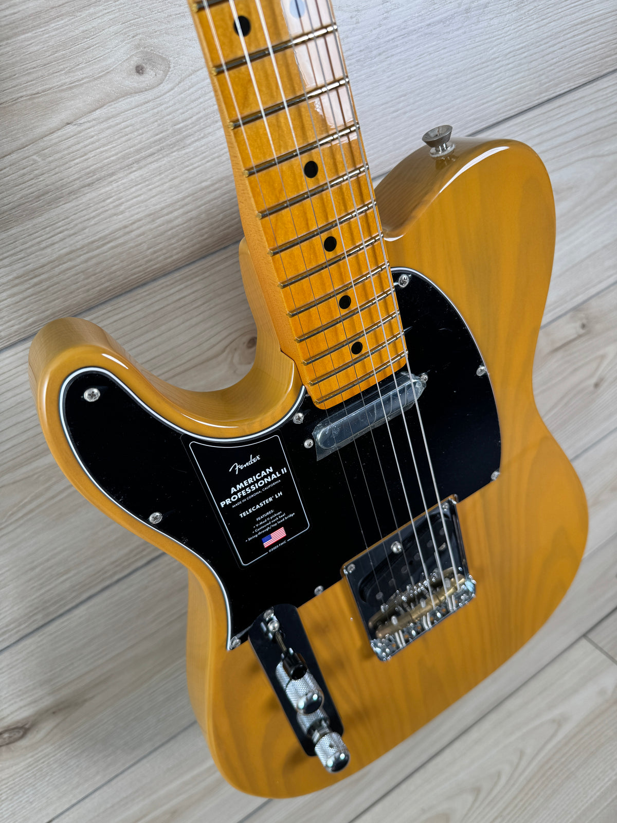 Fender American Professional II Telecaster Left-Hand Electric Guitar, Maple Fingerboard, Butterscotch Blonde
