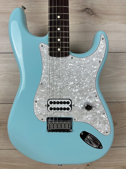 Fender Limited Edition Tom DeLonge Stratocaster Rosewood Fingerboard, Daphne Blue - CBN Music Warehouse
