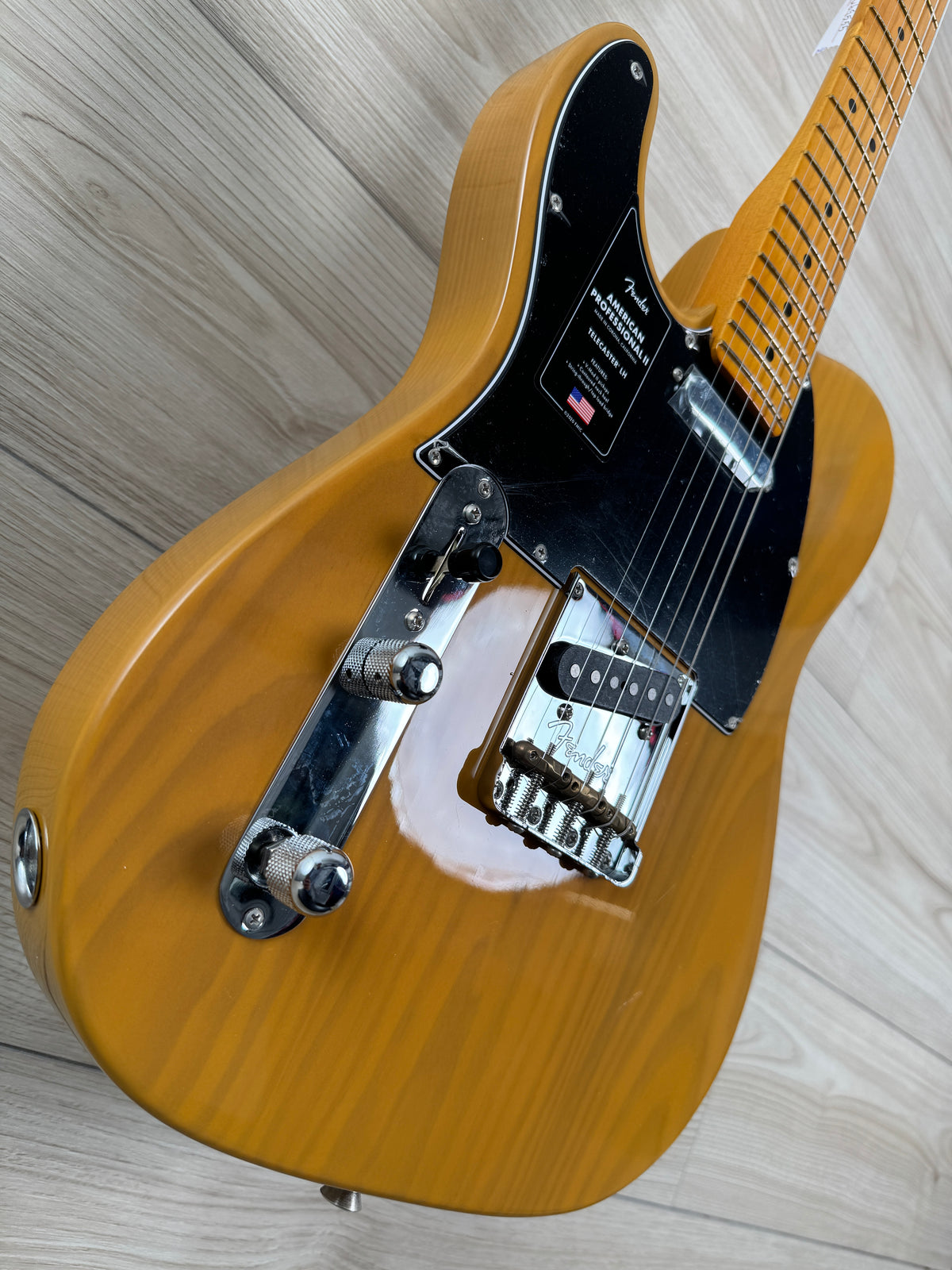 Fender American Professional II Telecaster Left-Hand Electric Guitar, Maple Fingerboard, Butterscotch Blonde