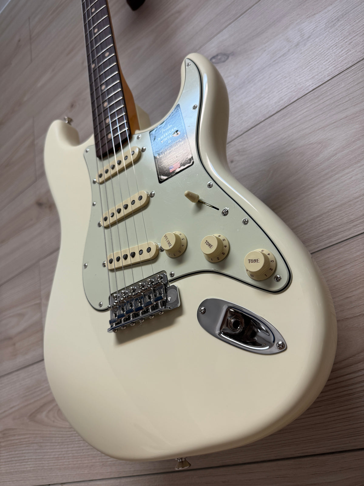 Fender American Vintage II 1961 Stratocaster Electric Guitar, Olympic White - CBN Music Warehouse