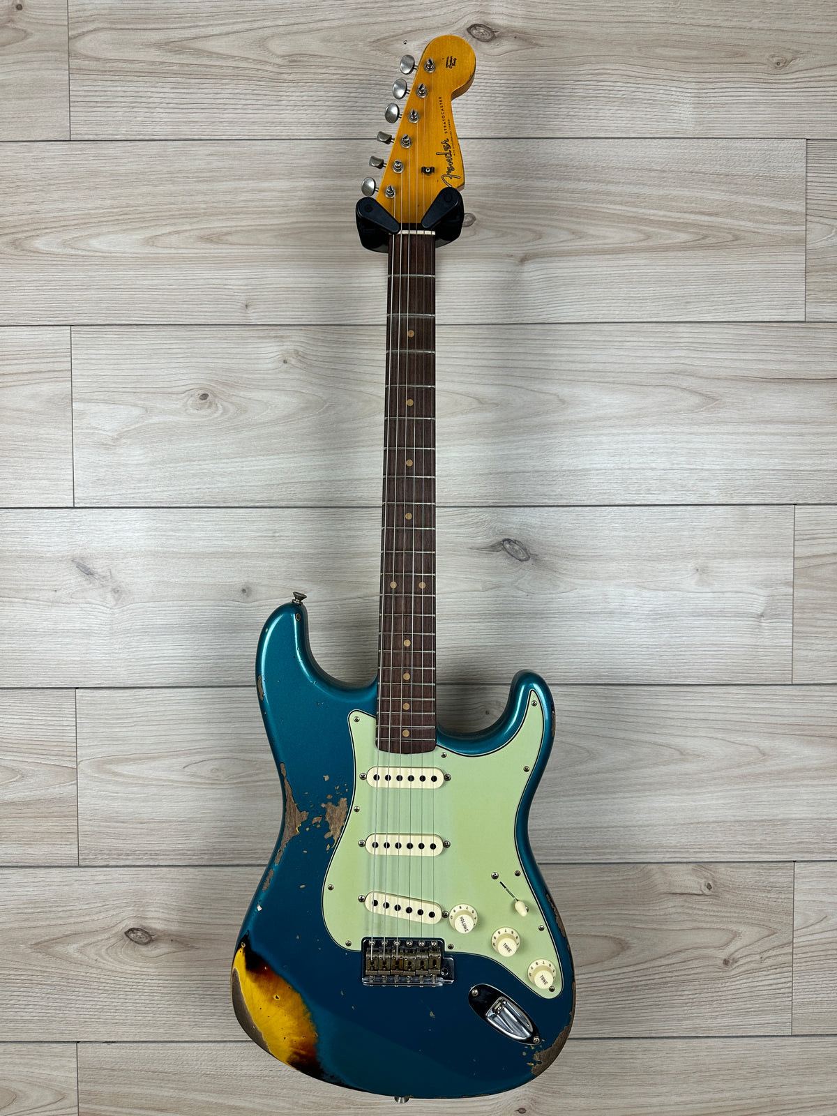 Fender Custom Shop 1961 Stratocaster Heavy Relic Aged Ocean Turquoise over 3-Color Sunburst