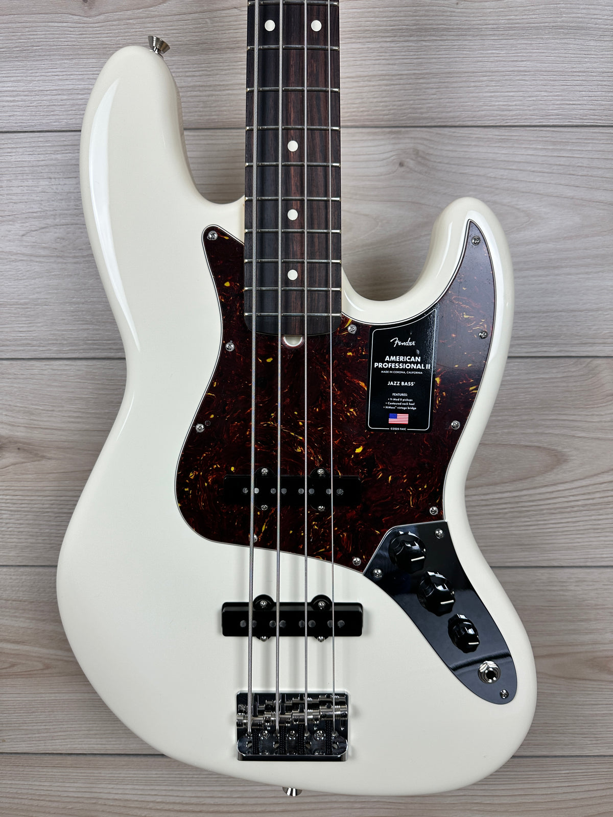 Fender American Professional II Jazz Bass Rosewood Fingerboard, Olympic White - CBN Music Warehouse