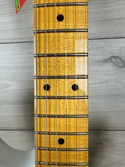 Fender Eric Johnson Stratocaster, Maple Fingerboard, White Blonde - CBN Music Warehouse