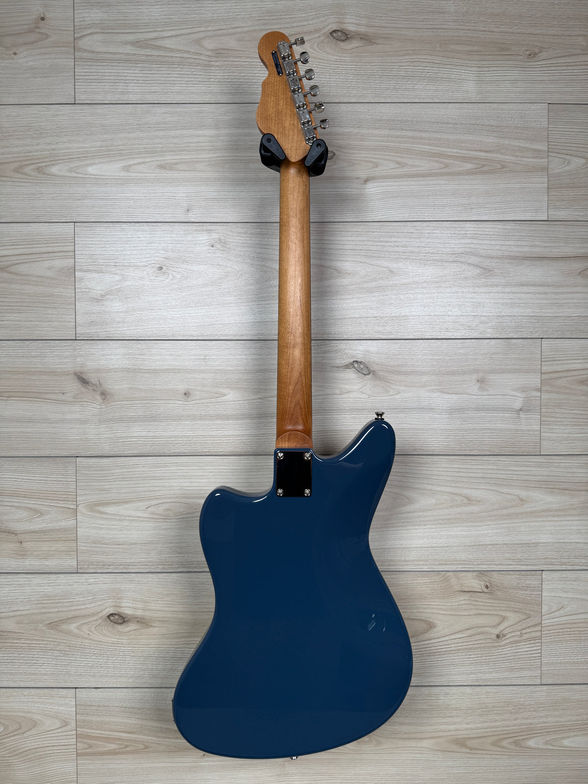 Veritas Custom Riverton Land Rover with Tortoise Pickguard, Bigsby, Matching Headstock