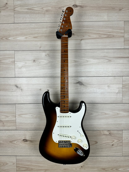 Fender Custom Shop 2023 Limited Edition Roasted '50s Strat® DLX Closet Classic, 1-Piece 4A Roasted Flame Maple, Wide-Fade Aged Chocolate 2-Color Sunburst