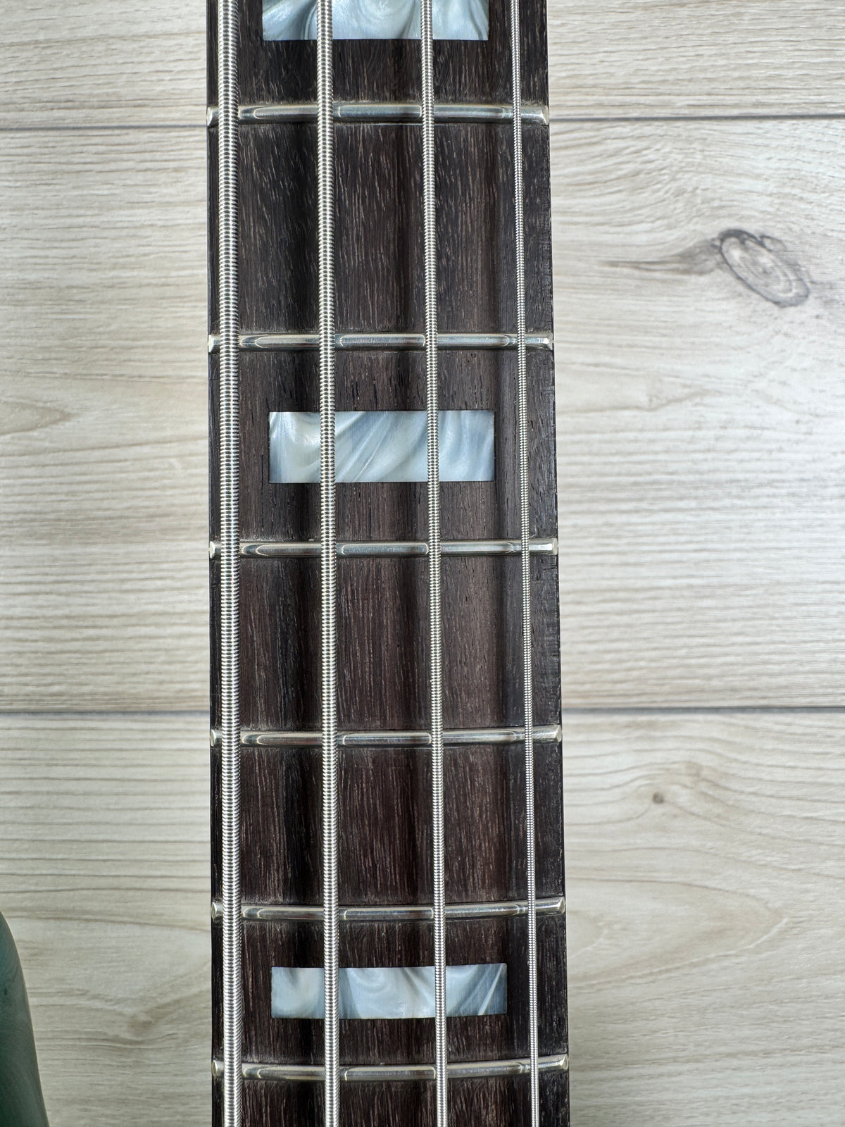 Fender Adam Clayton Jazz Bass Rosewood Fingerboard, Sherwood Green Metallic #0587