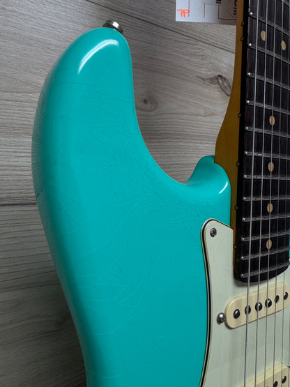 Fender American Ultra Luxe Vintage 60s Stratocaster HSS Rosewood Fingerboard, Sea Foam Green