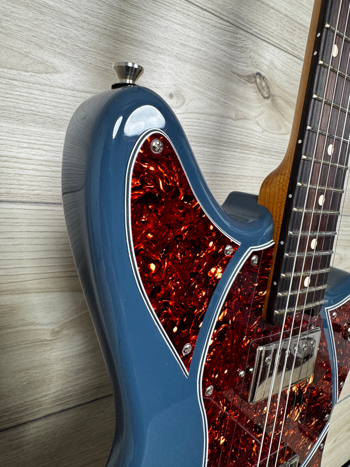 Veritas Custom Riverton Land Rover with Tortoise Pickguard, Bigsby, Matching Headstock