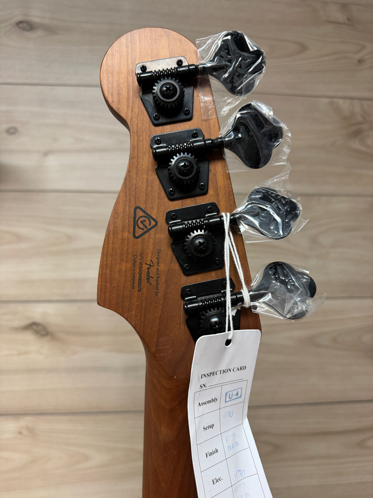 Squier Contemporary Active Precision Bass PH, Laurel Fingerboard, Pearl White