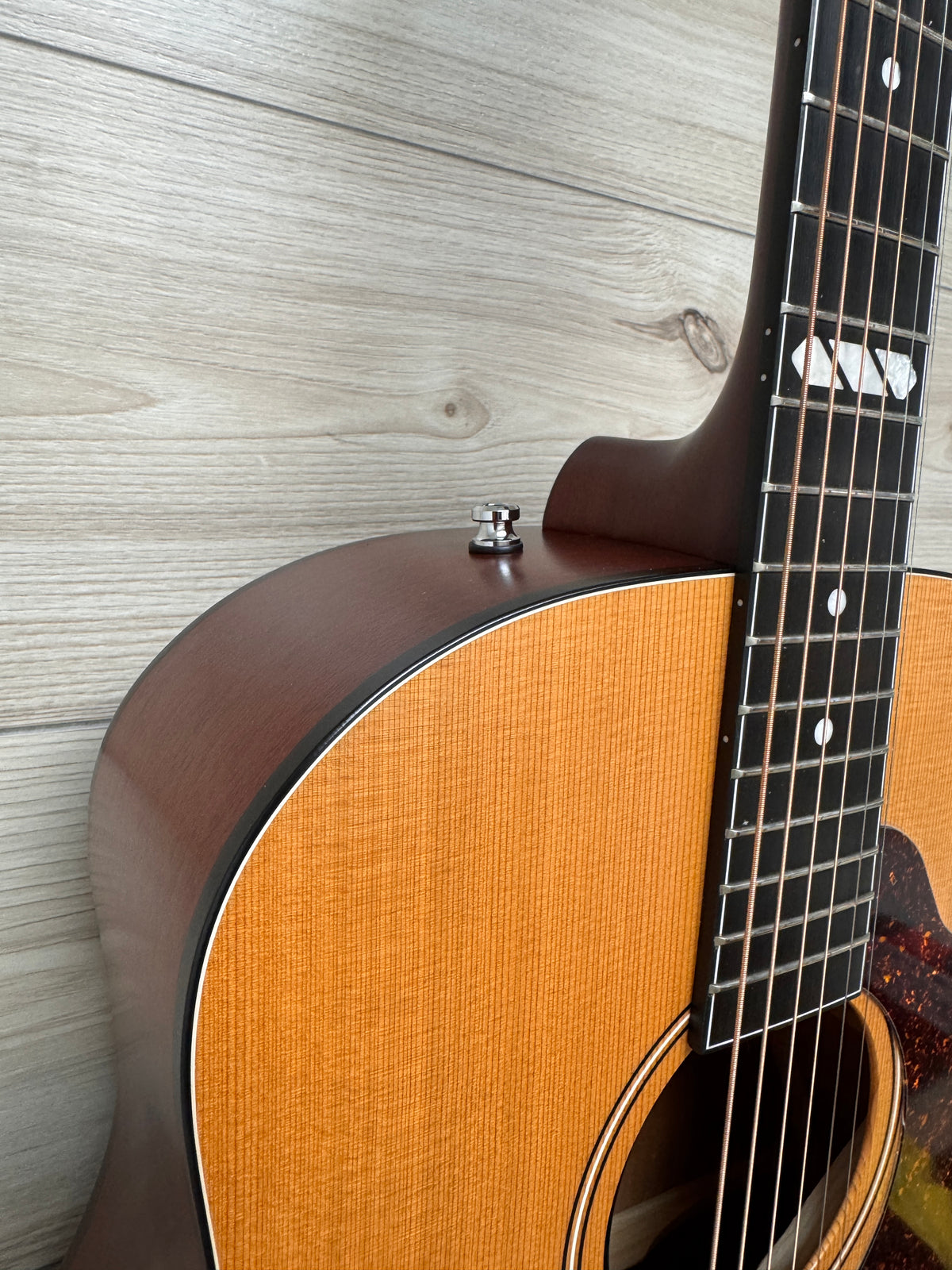 GODIN Metropolis Natural Cedar SG Acoustic Electric Guitar - 047932