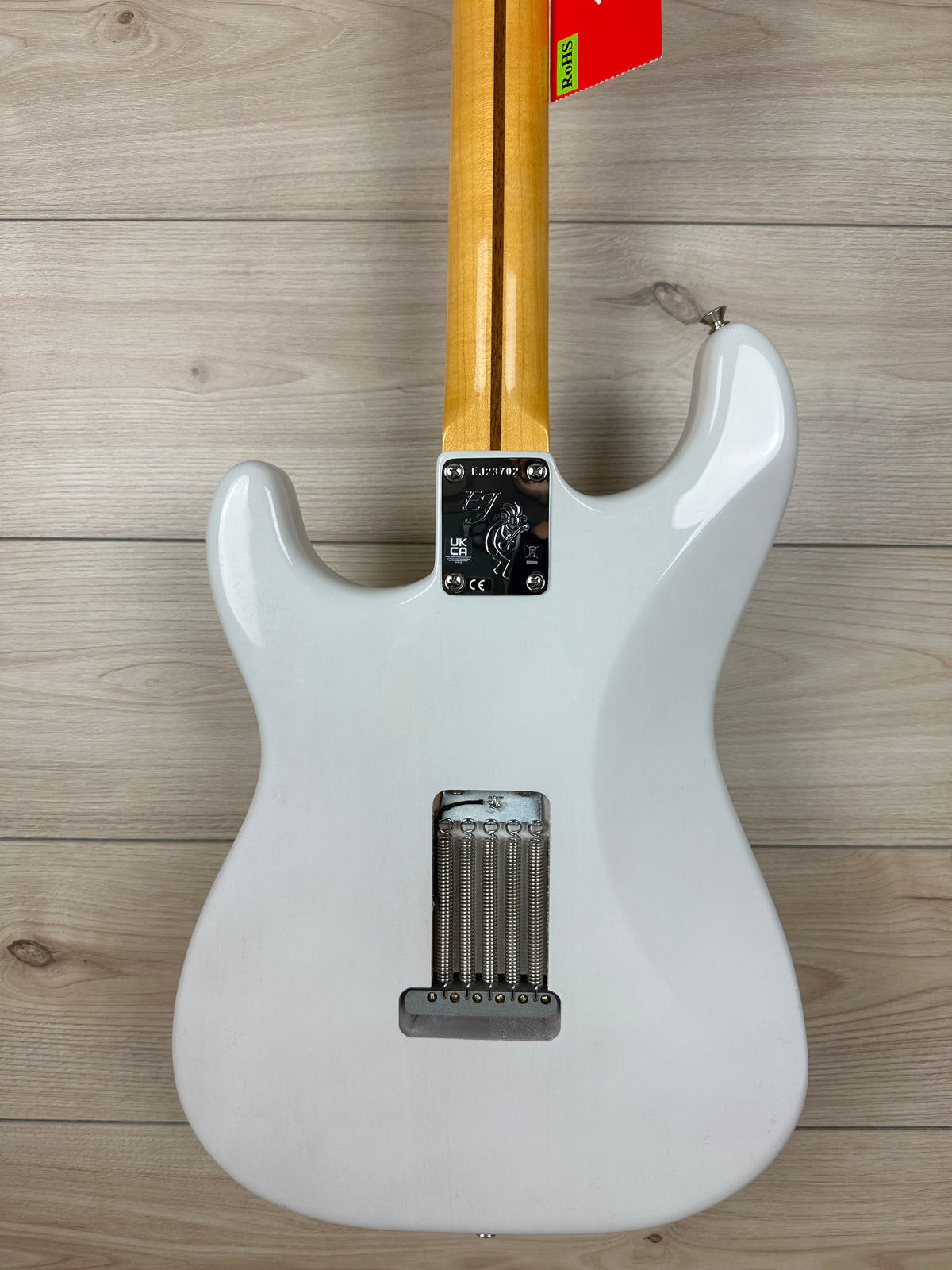 Fender Eric Johnson Stratocaster, Maple Fingerboard, White Blonde - CBN Music Warehouse