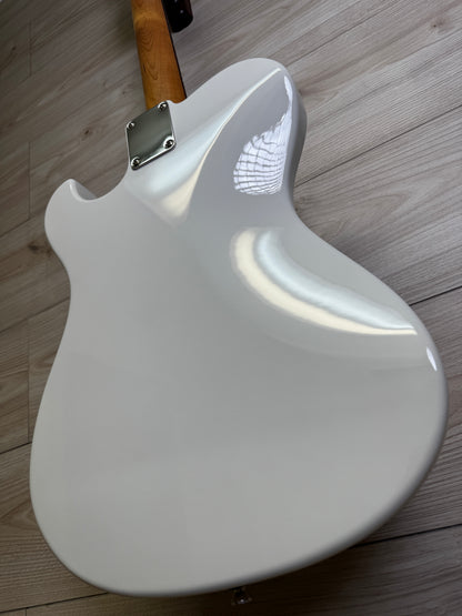 Veritas Portlander with Tortoise Pickguard, Bigsby and Matching Headstock, Olympic White