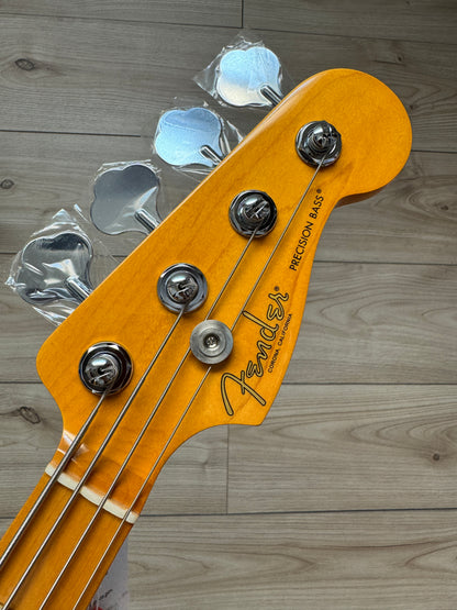 Fender American Professional II Precision Bass Maple Fingerboard, Olympic White