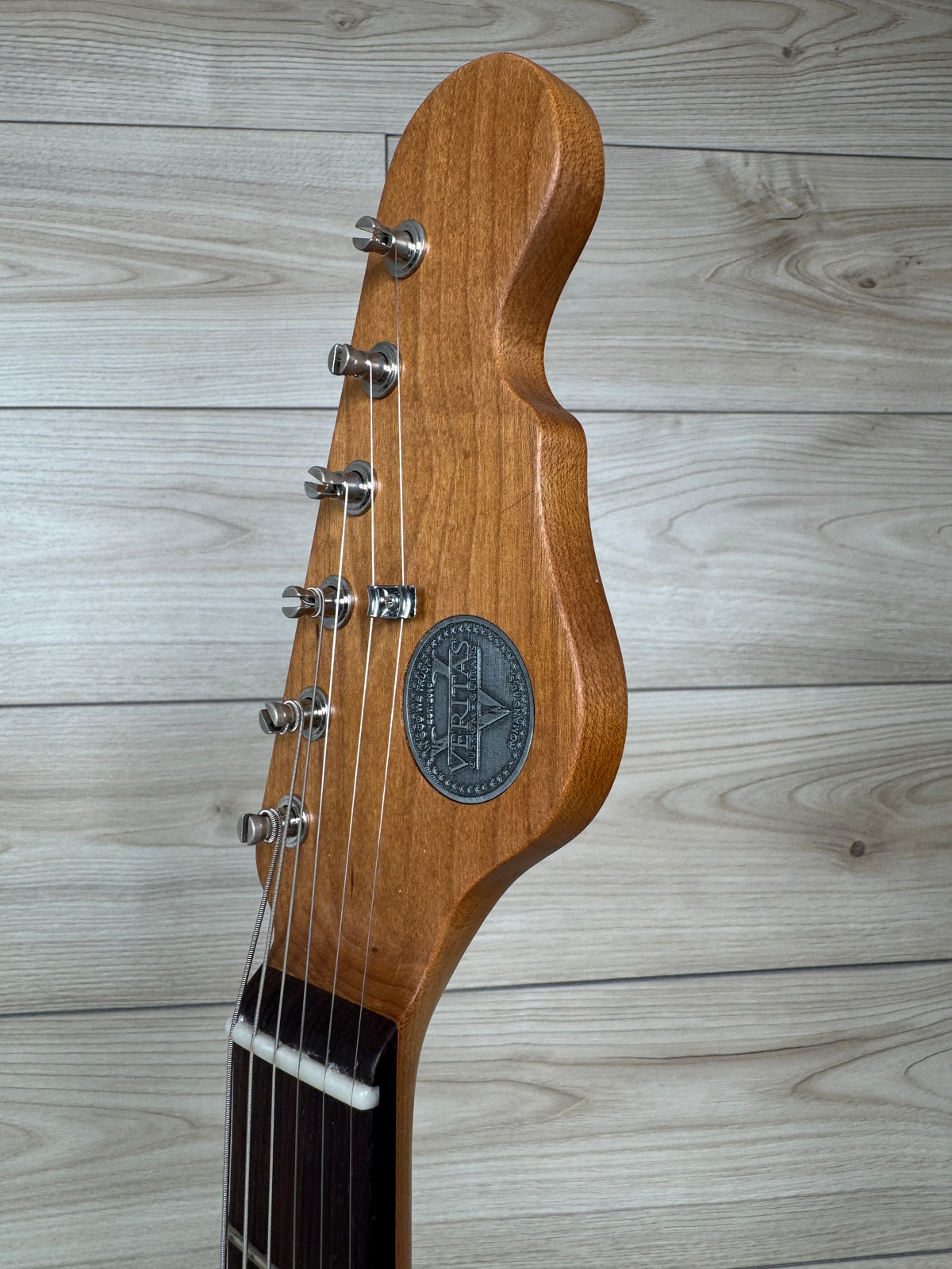 Veritas Custom Portlander Double Cut White with Tortoise Pickguard