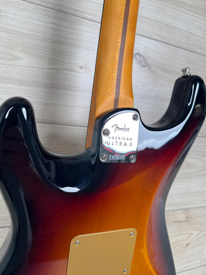 Fender American Ultra II Stratocaster Electric Guitar, Ultraburst - #4380