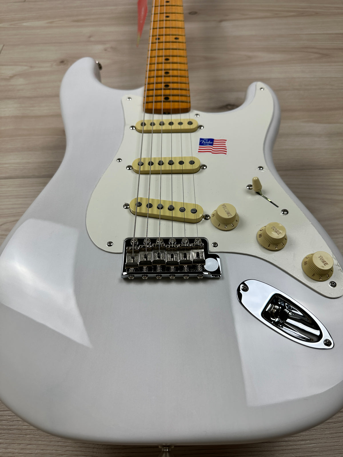 Fender Eric Johnson Stratocaster, Maple Fingerboard, White Blonde - CBN Music Warehouse