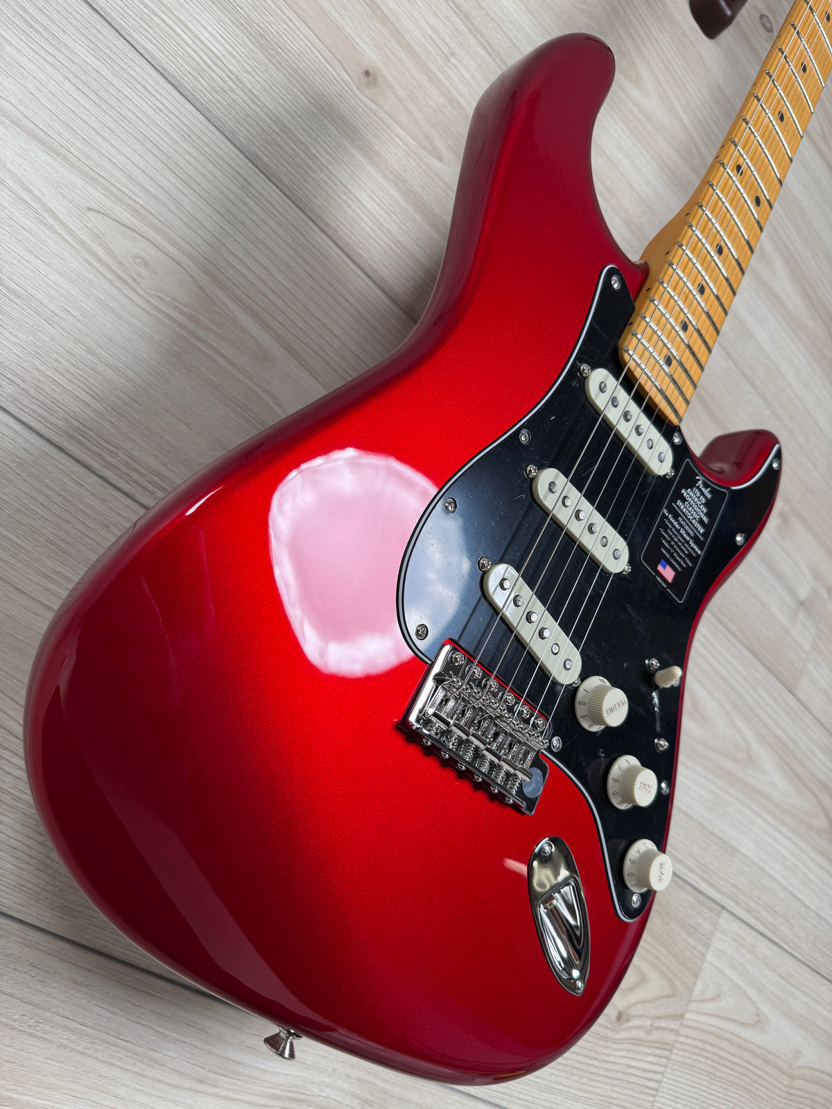 Fender Limited Edition American Professional Classic Stratocaster Featuring Fender Silent - Candy Apple Red - #5618