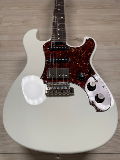 Veritas Custom Portlander Double Cut White with Tortoise Pickguard