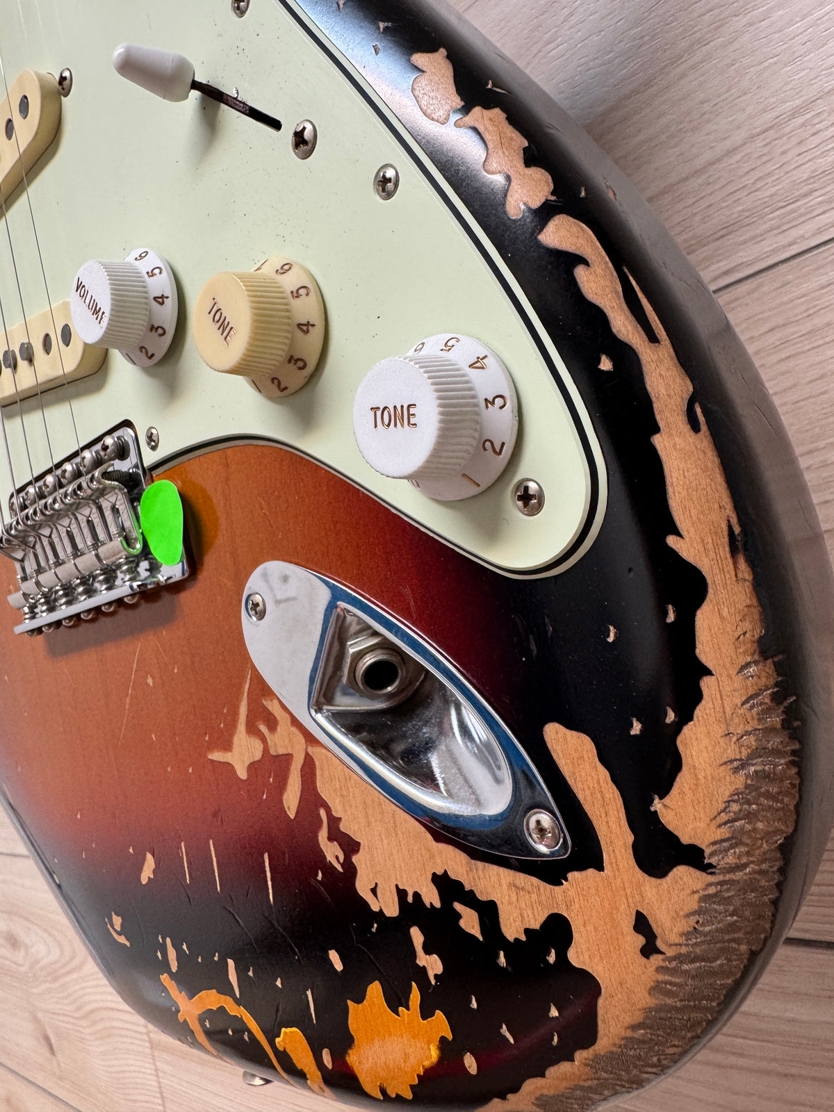 Mike McCready Stratocaster Rosewood Fingerboard, 3-Color Sunburst #1276