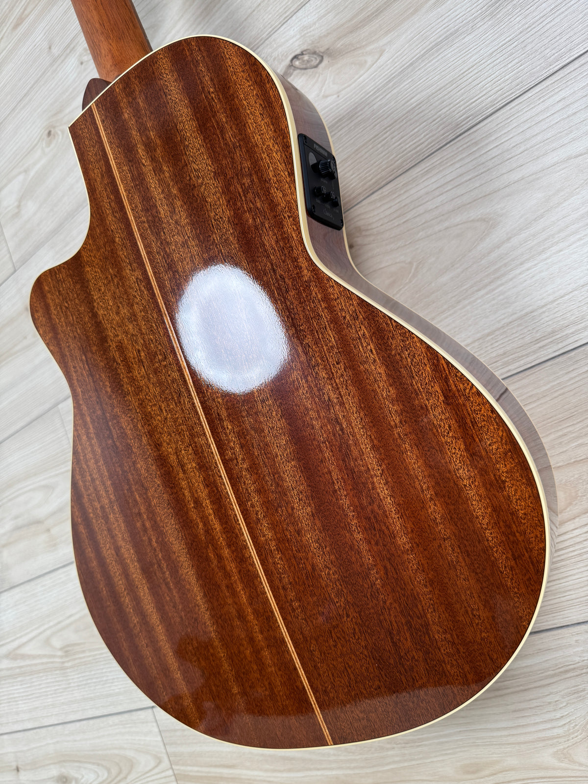 Godin Arena Mahogany Cutaway Clasica II Acoustic Guitar Natural - 0131