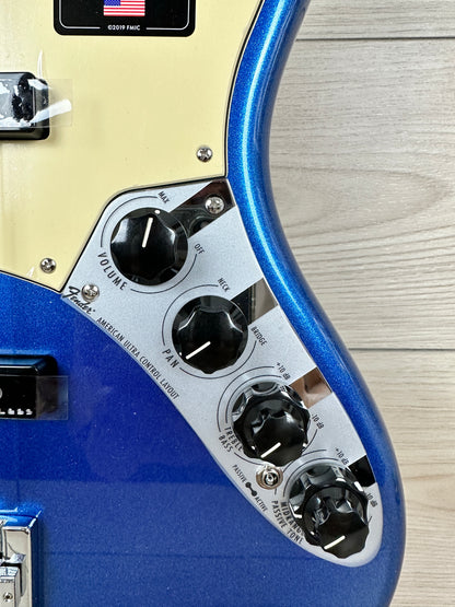 Fender American Ultra Jazz Bass Maple Fingerboard, Cobra Blue