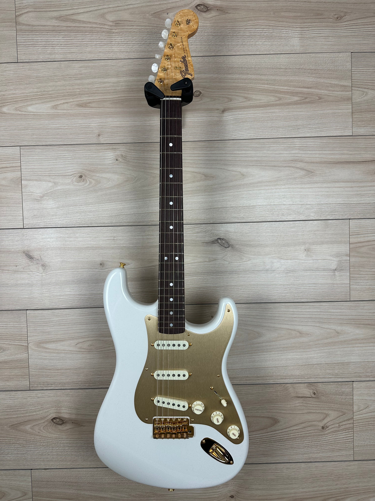Fender Custom Shop Limited Edition 75th Anniversary Stratocaster NOS Guitar, Rosewood Fingerboard, Diamond White Pearl - CBN Music Warehouse