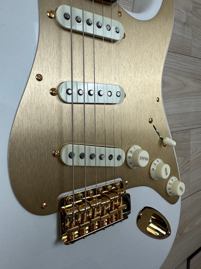 Fender Custom Shop Limited Edition 75th Anniversary Stratocaster NOS Guitar, Rosewood Fingerboard, Diamond White Pearl - CBN Music Warehouse