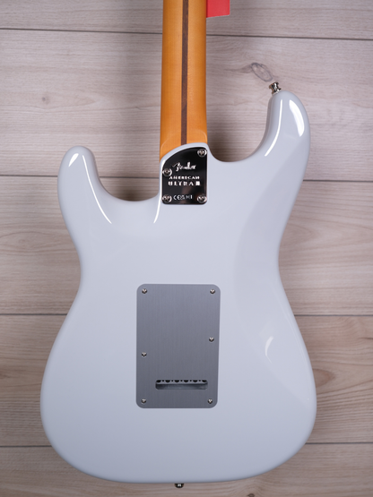 Fender American Ultra II Stratocaster Maple Fingerboard Electric Guitar, Avalanche #4427