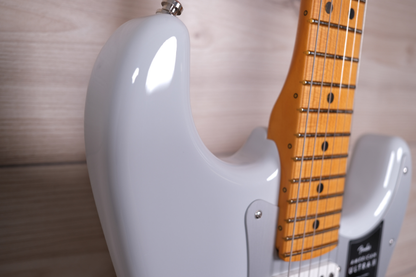 Fender American Ultra II Stratocaster Maple Fingerboard Electric Guitar, Avalanche #4427