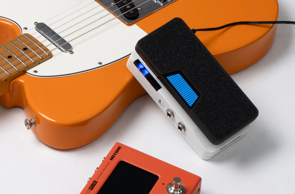 NEW! Hotone Tuner Press SP-30T Tuner, volume, expression and a buffer Guitar pedal - CBN Music Warehouse