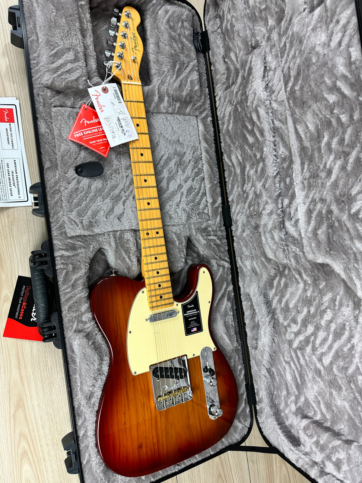 Fender American Professional II Telecaster Maple Fingerboard, Sienna Sunburst - CBN Music Warehouse