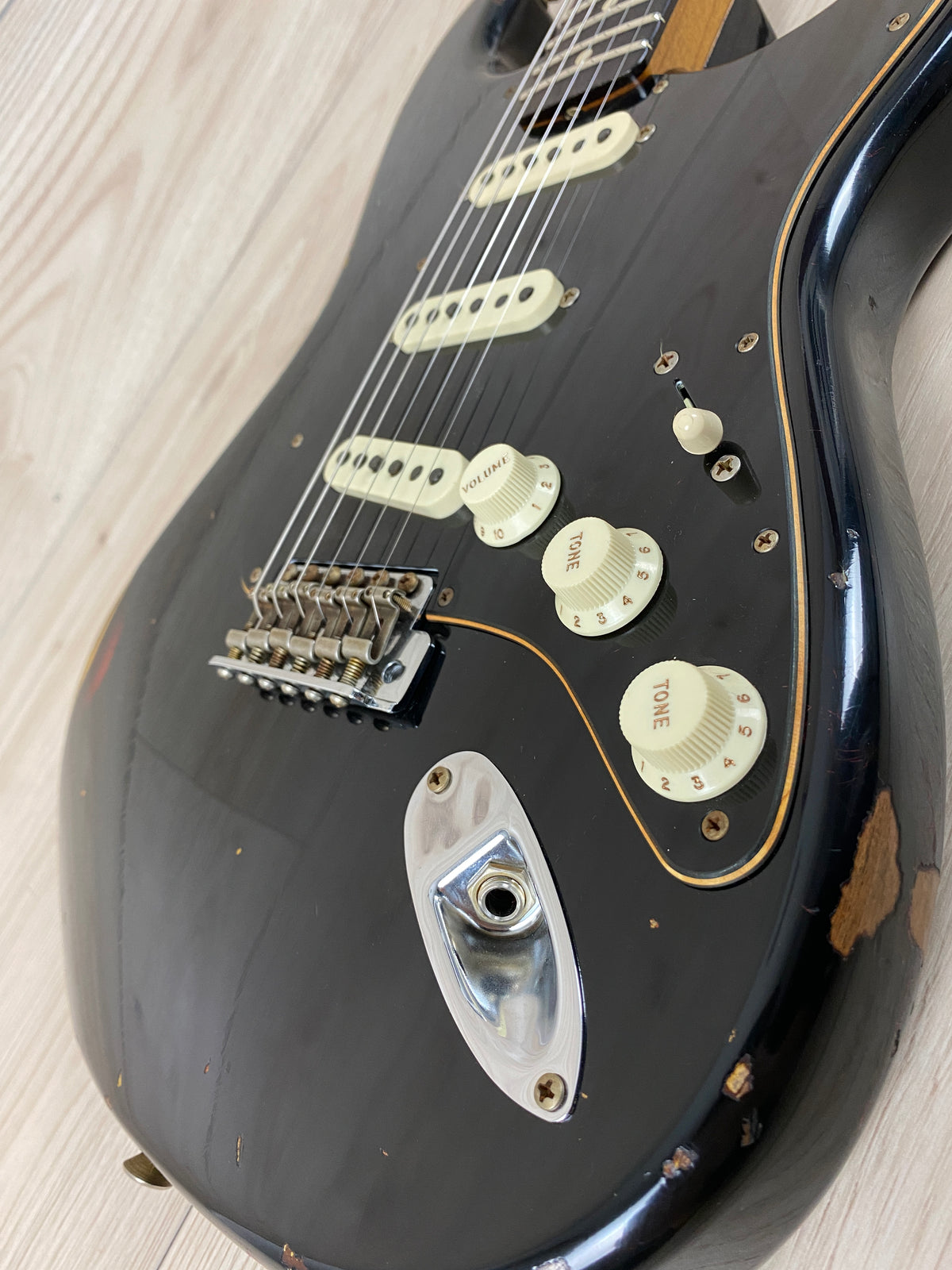 Fender Custom Shop Limited Edition Dual-Mag II Strat Relic Electric Guitar - Aged Black Over 3 Color Sunburst - CBN Music Warehouse