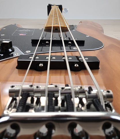Fender American Professional II JAZZ BASS® Roasted Pine