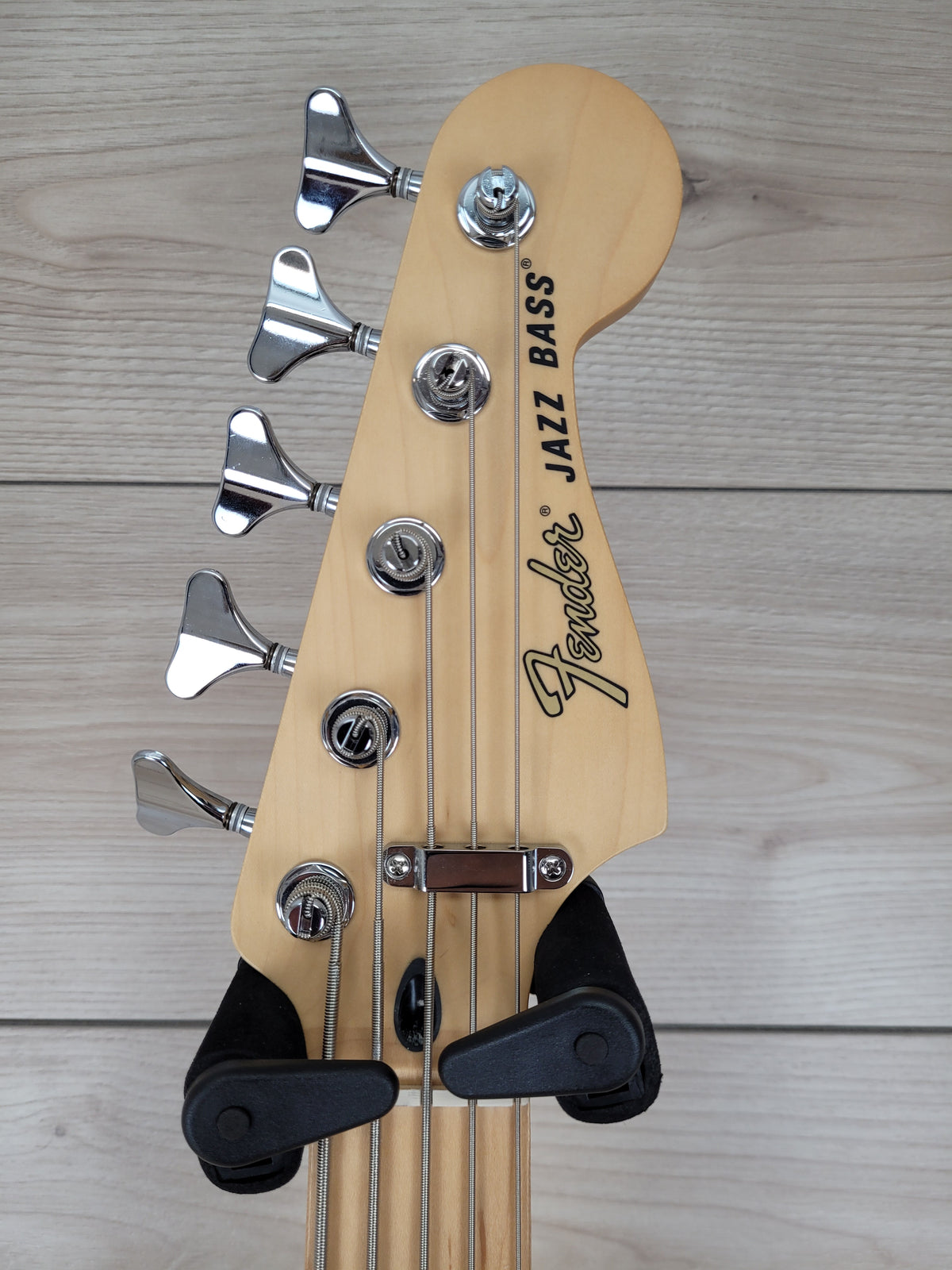 Fender DELUXE ACTIVE JAZZ BASS® V - 3-Color Sunburst - CBN Music Warehouse